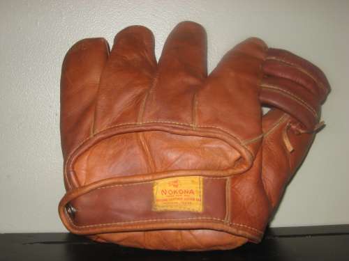 Jelly Sorelle Nokona G11 Back